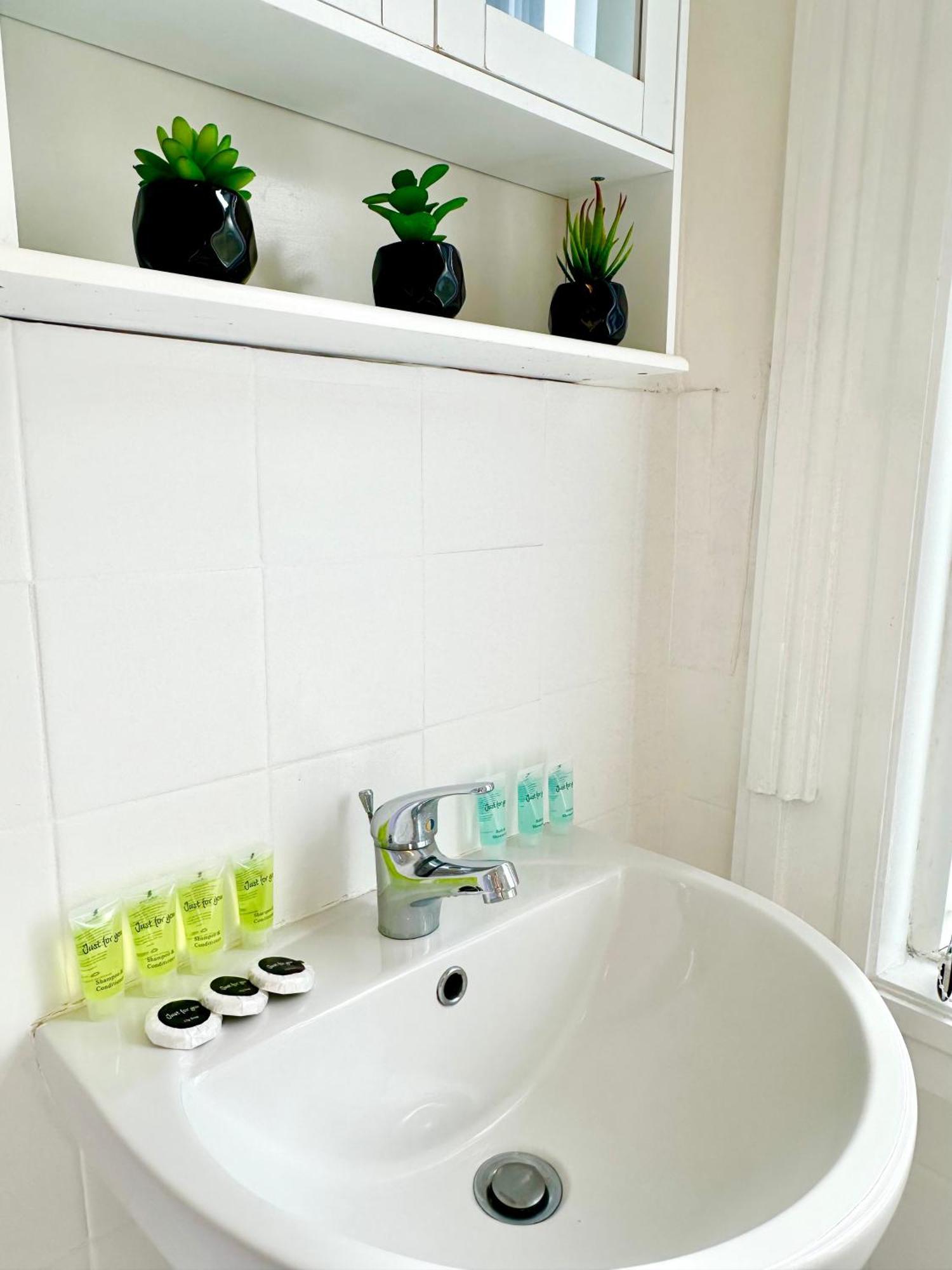 Willa Cosy & Modern 4Bd House Near Anfield Stadium Liverpool Zewnętrze zdjęcie